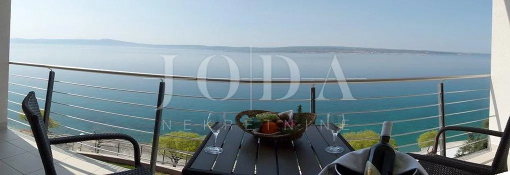 hotel na prodaju prvi red do mora - slika 3
