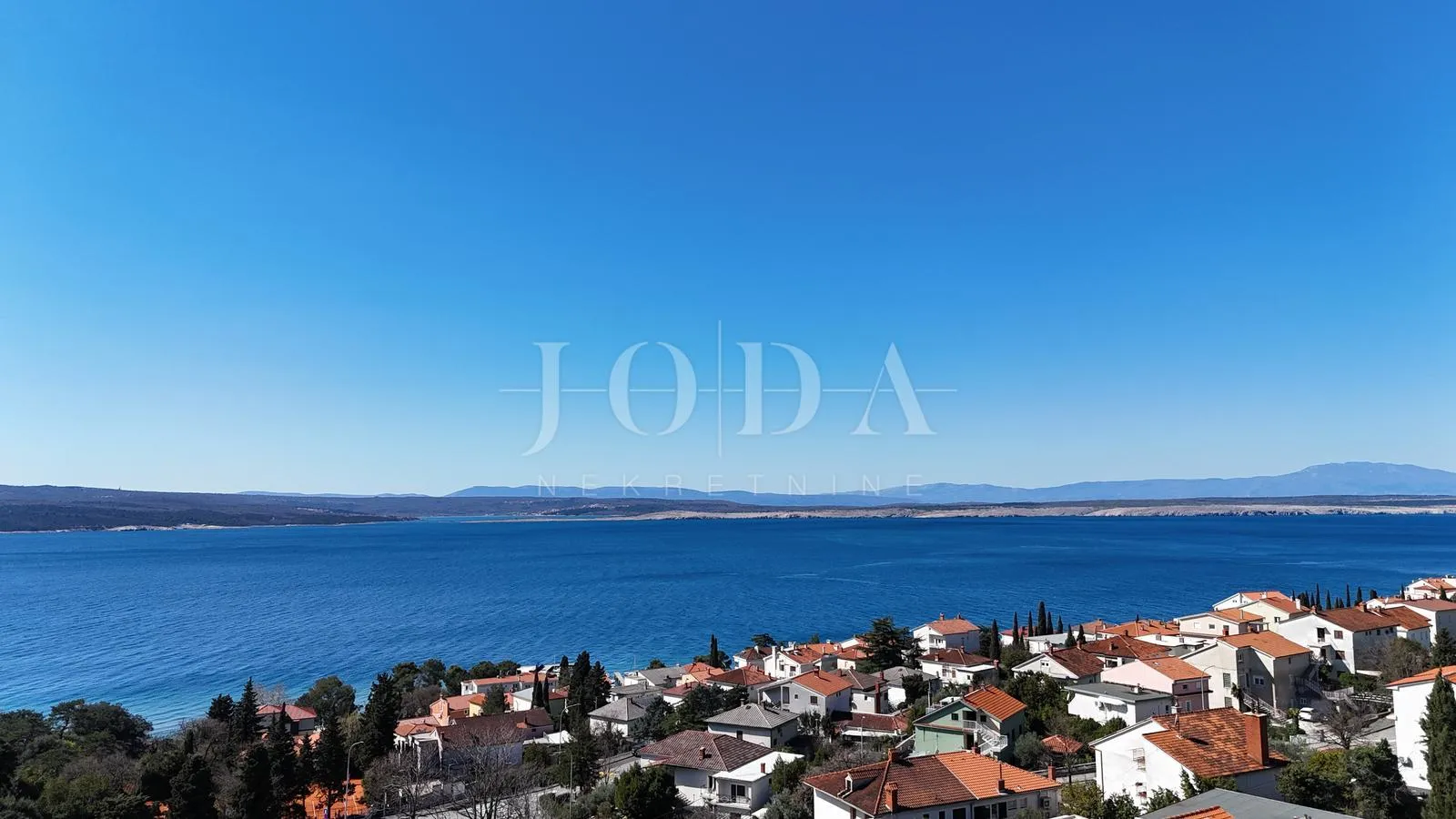 prostrana kuća u crikvenici – idealna investicija za turizam - slika 14
