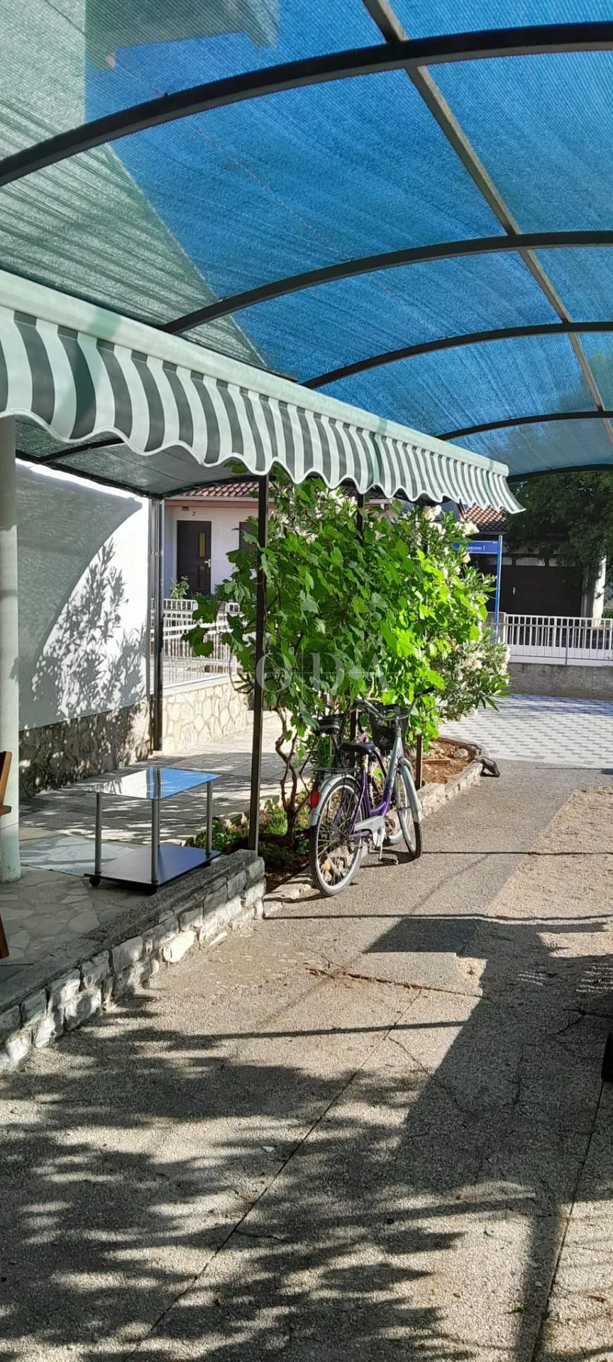 vodice, kuća sa parkingom na vrhunskoj lokaciji - slika 7