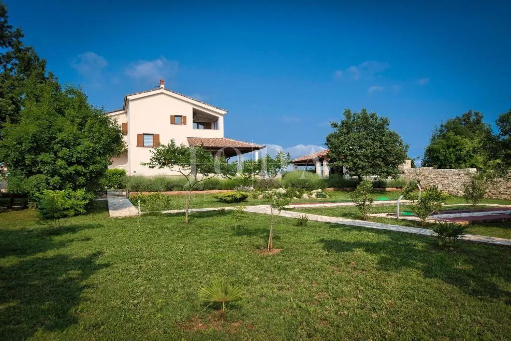 svetvinčenat, okolica, villa sa jacuzzijem i grijanim bazenom - slika 6