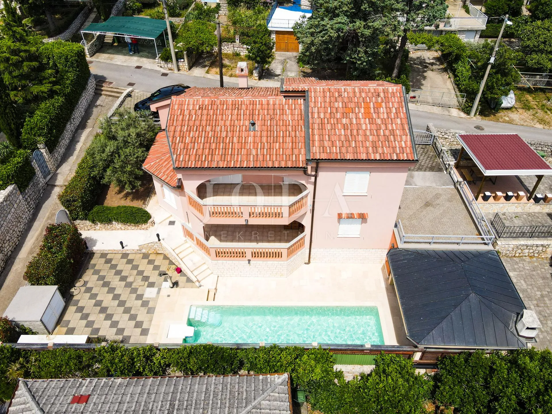 novi vinodolski kuća s bazenom - slika 9