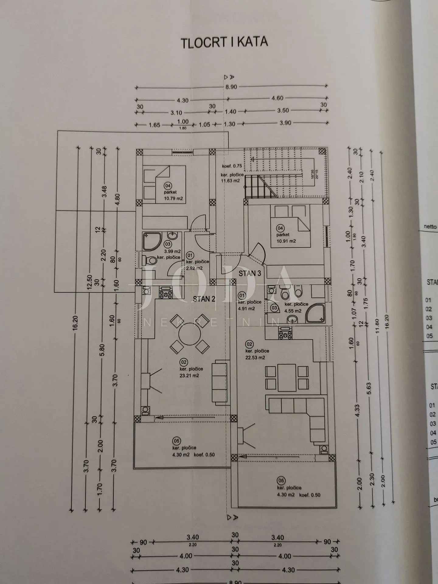 povile dva stana u blizini mora - slika 17