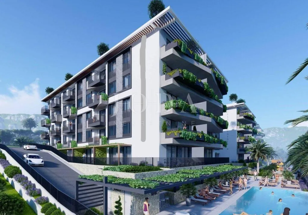 Prekrasan stan u prizemlju sa vrtom - Makarska