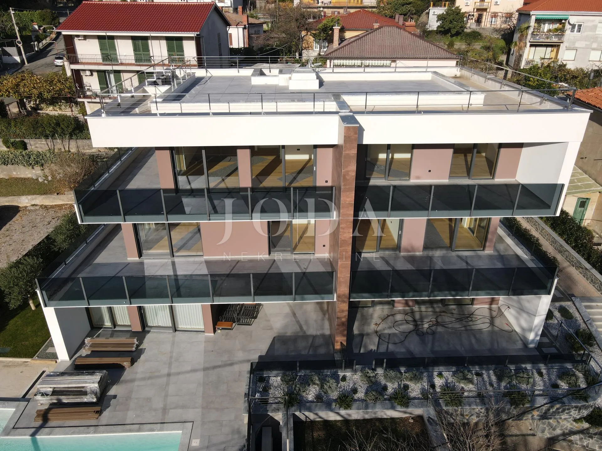 kantrida, luksuzni penthouse s panoramskom terasom i tri garažna mjesta - slika 10