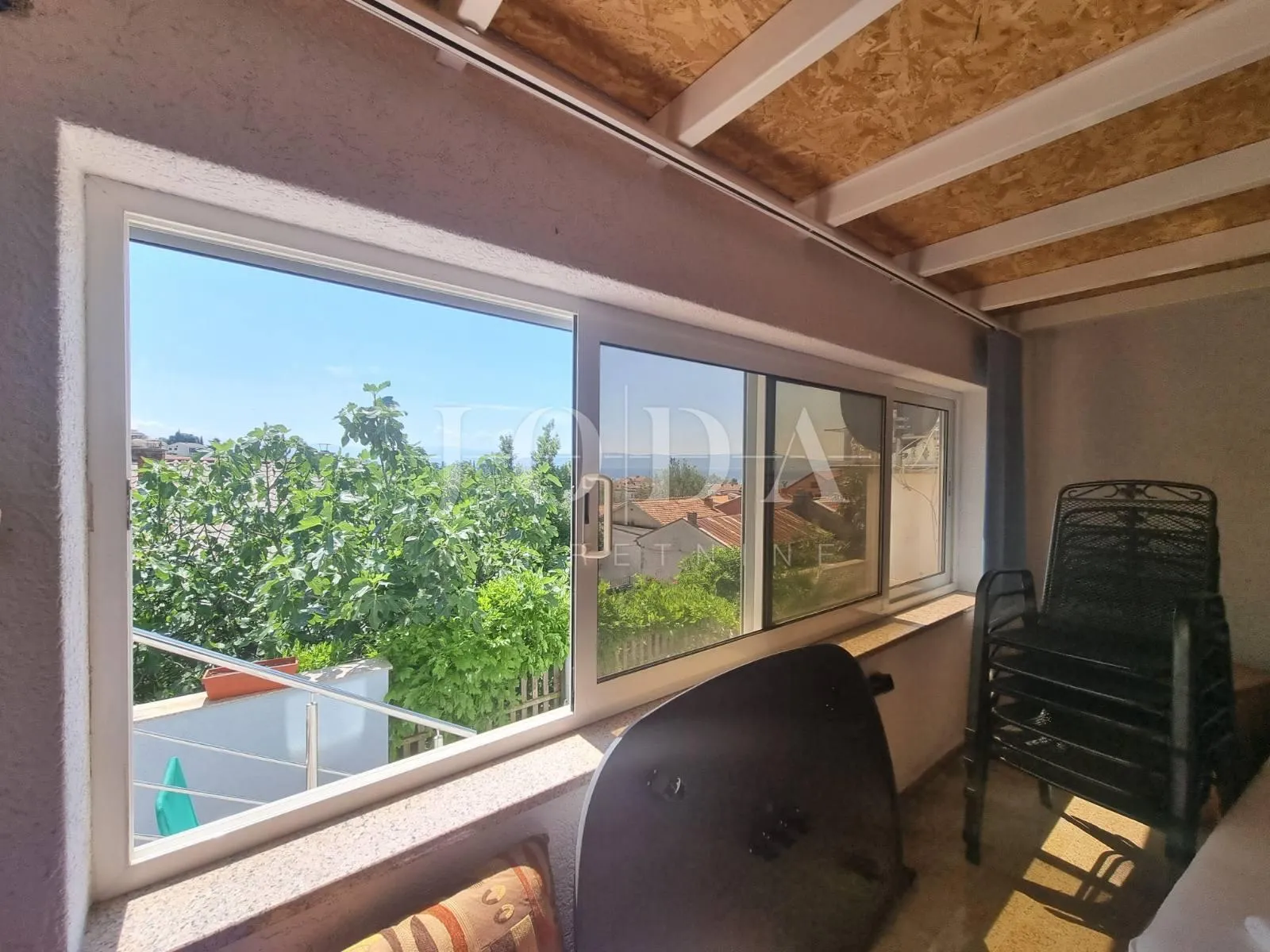 crikvenica, dvije kuće sa osam apartmana - slika 26