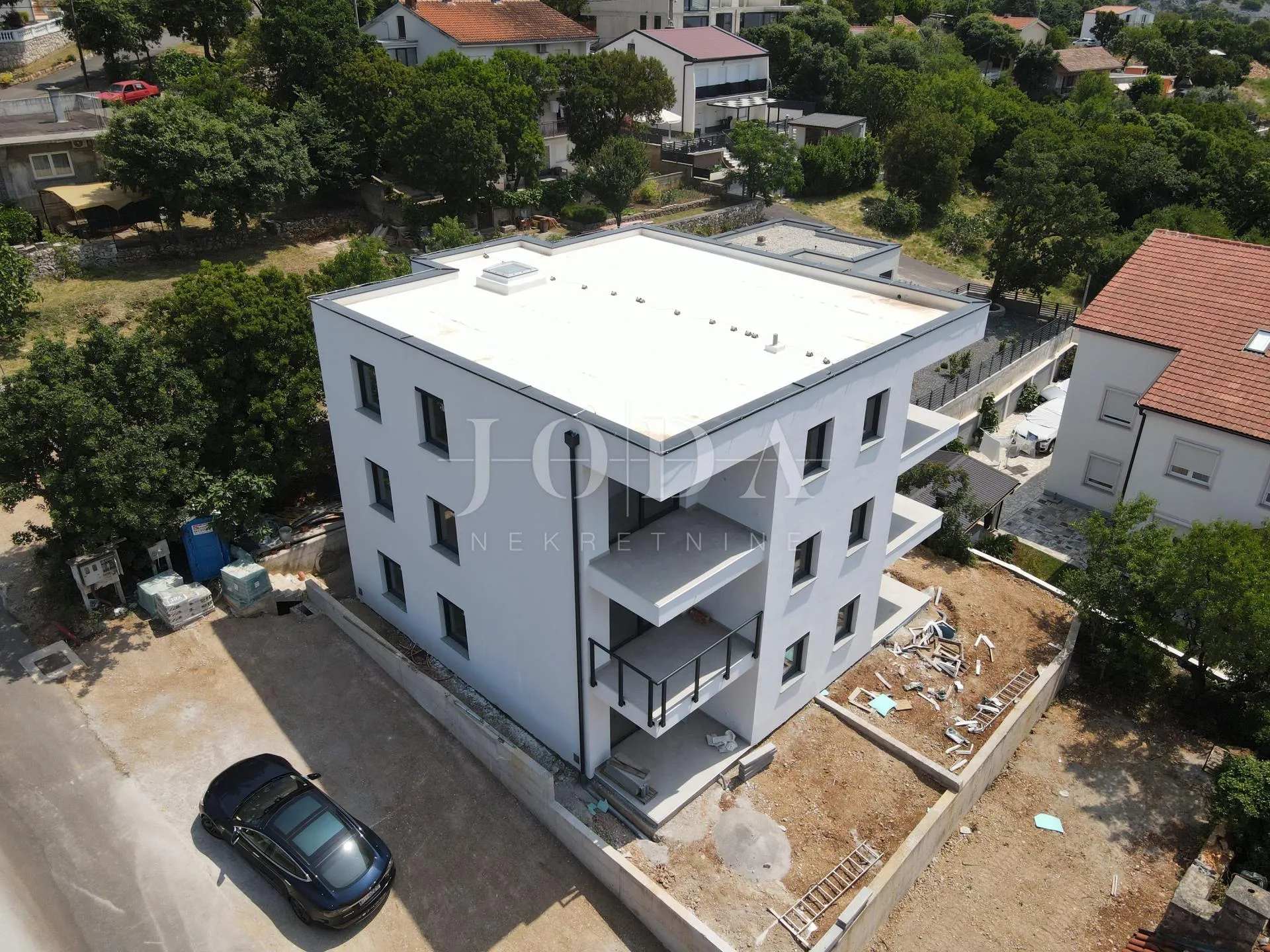 stan u novogradnji s pogledom na more - slika 7