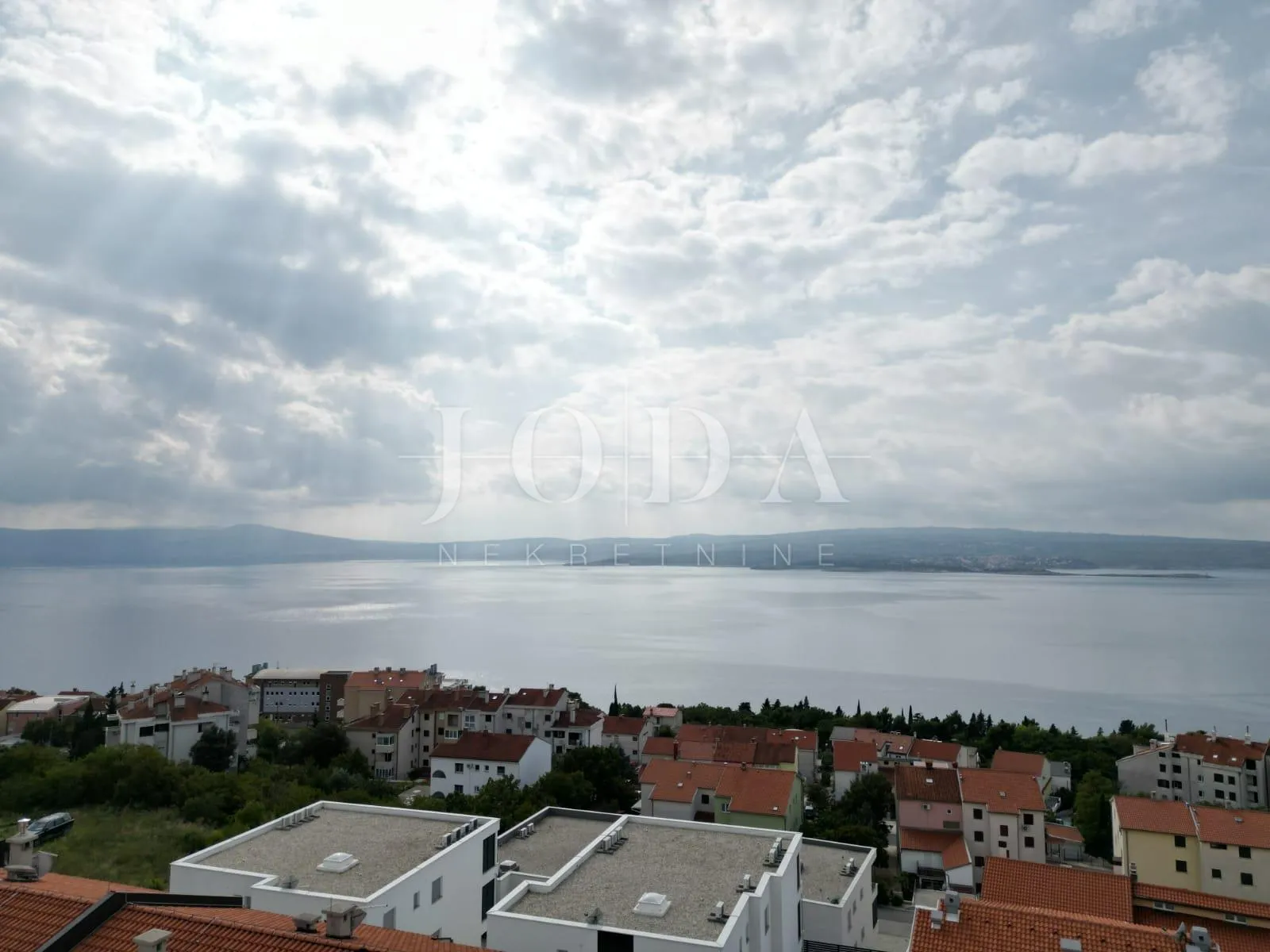 crikvenica dvojna kuća sa bazenom - slika 4
