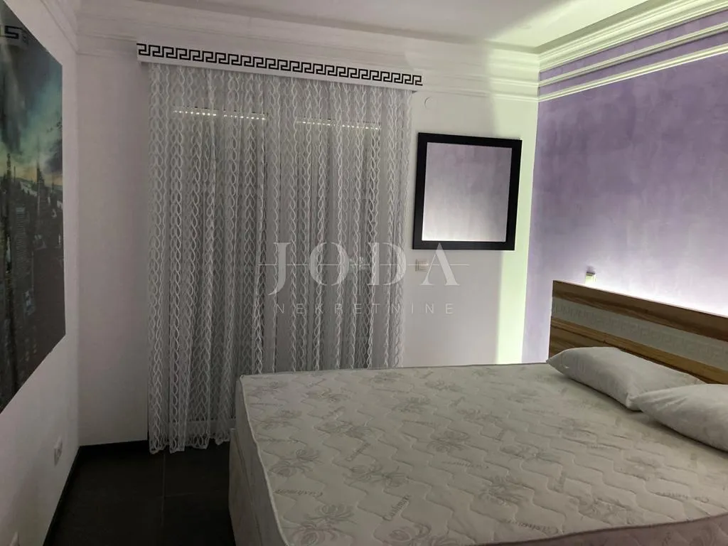 crikvenica kuća novogradnja sa 4 garaže - slika 21