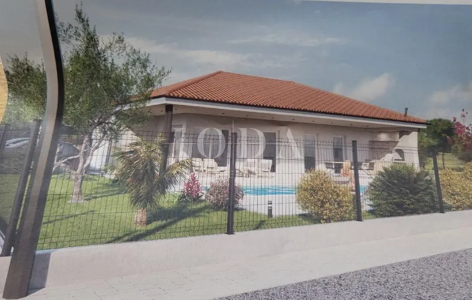 lijepa prizemnica sa bazenom,žminj - slika 8