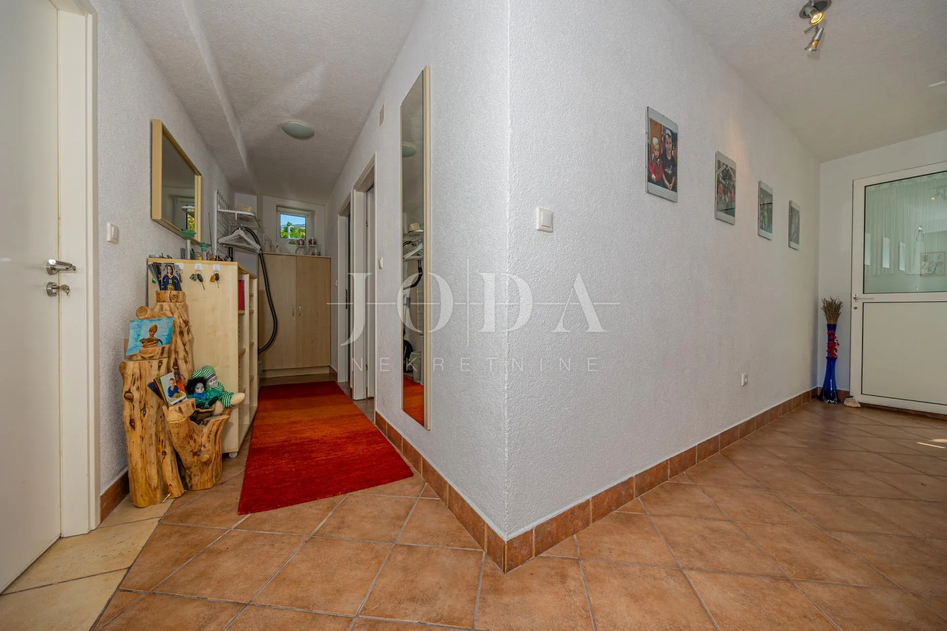 kuća sa 3000m2 zemljišta - slika 43