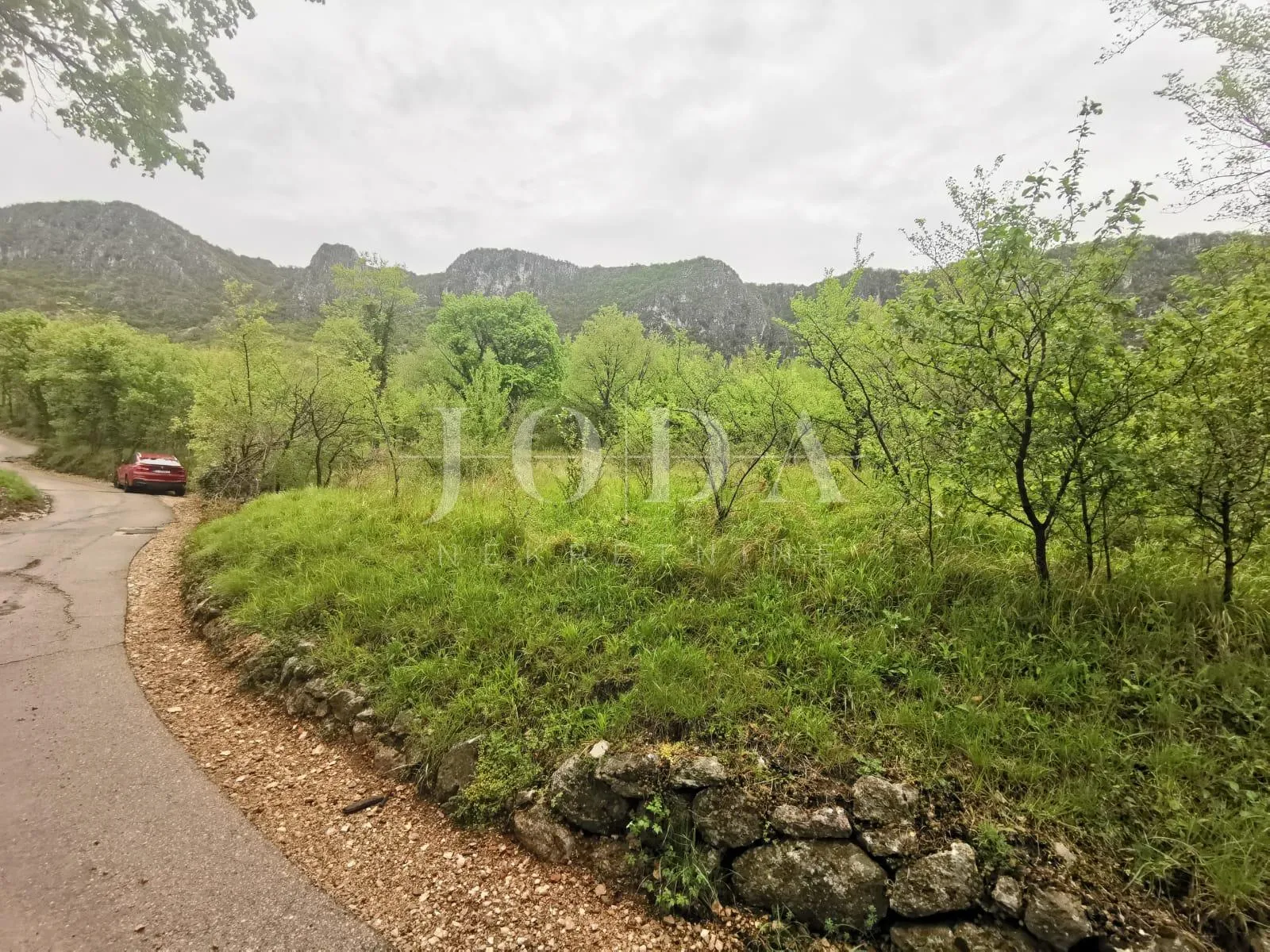 bribir zemljište 1080 m2 - slika 2
