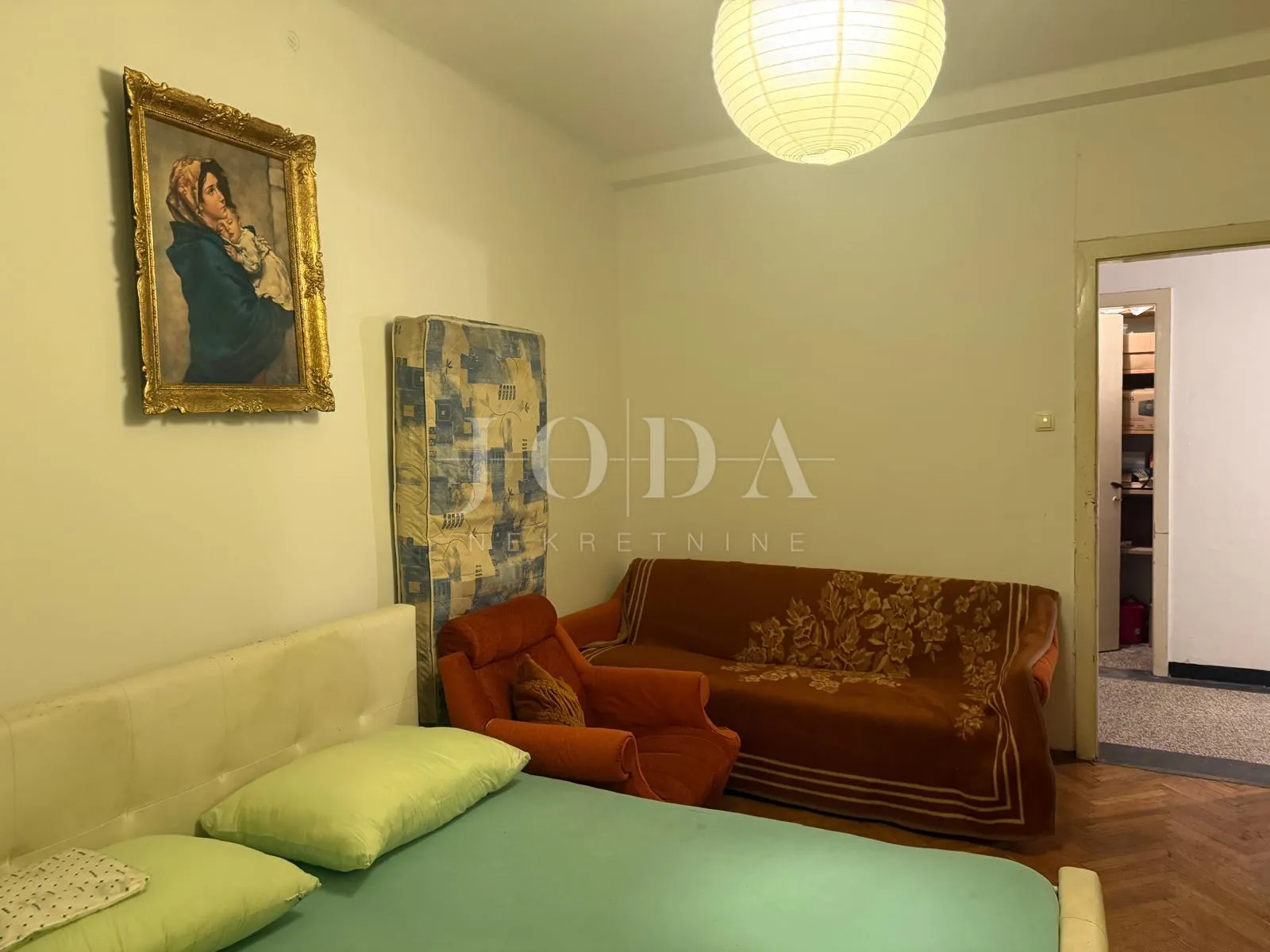 dvosobni stan 62 m² – stari grad rijeka, balkon i pogled, par minuta od korza - slika 12