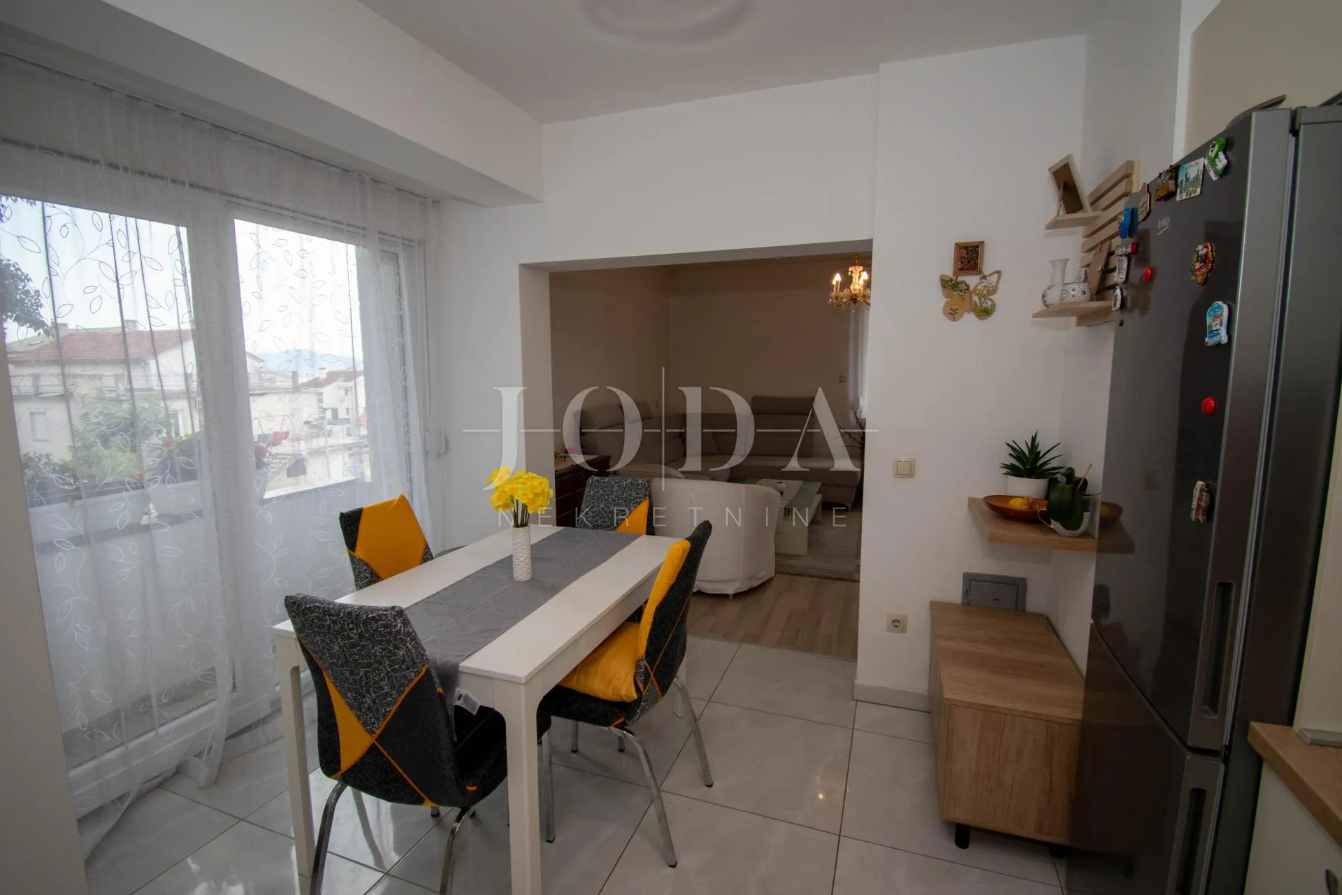 crikvenica-dvosobni stan širi centar - slika 5