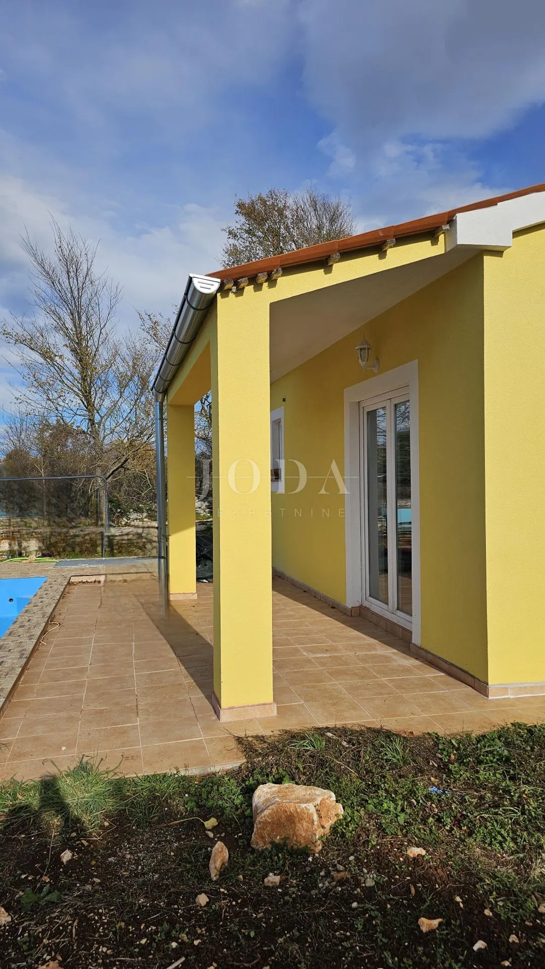 samostojeća kuća sa bazenom,vodnjan okolica - slika 2