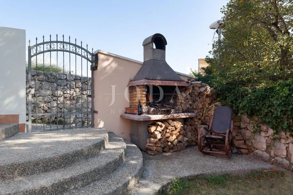 karlobag kuća blizu mora - slika 20