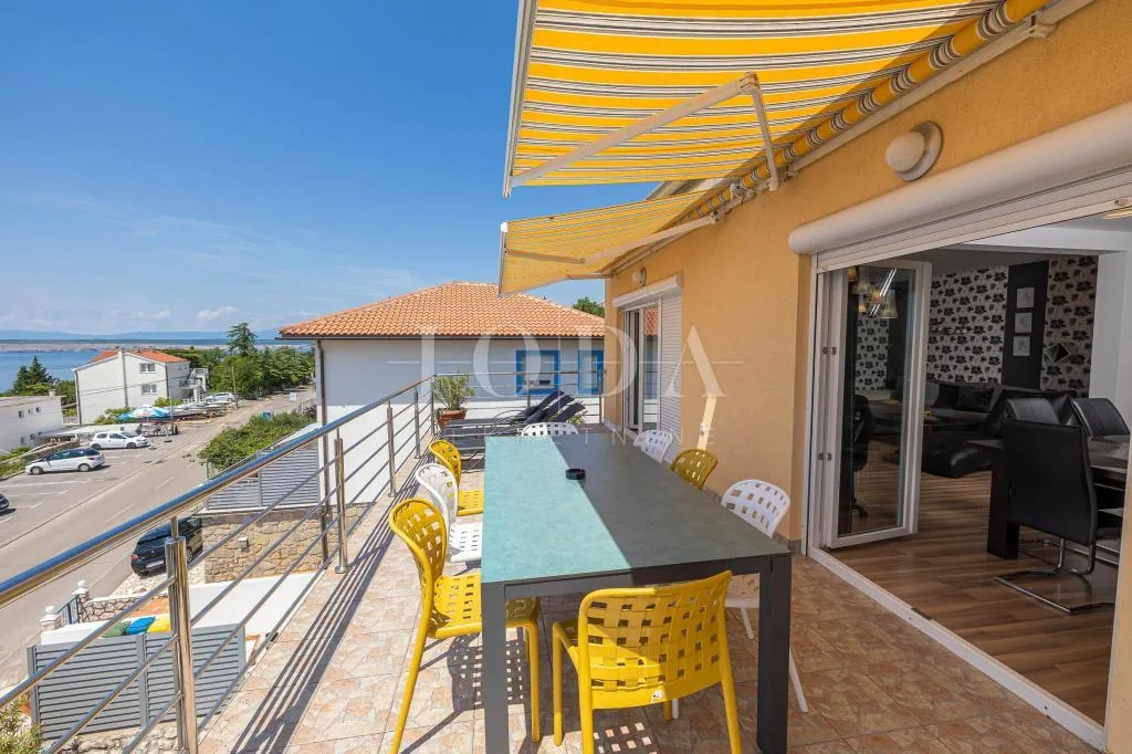 dramalj-kuca sa 7 apartmana - slika 18