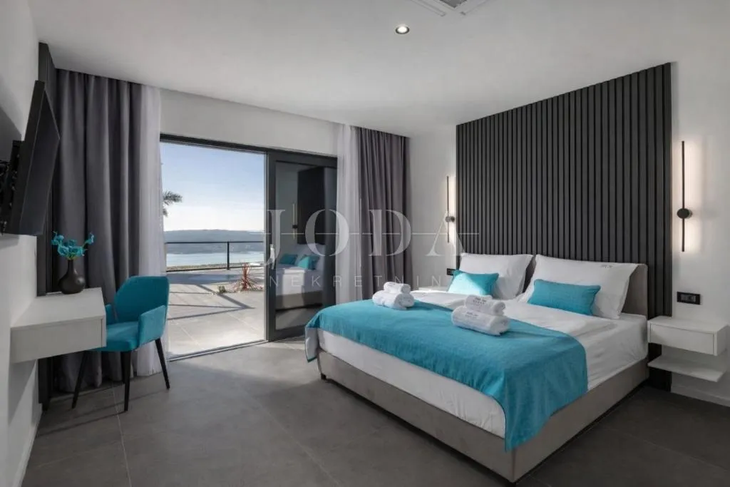 crikvenica- prekrasna moderna vila - slika 10