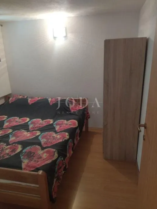 novi vinodolski, dvoetažni stan, 220m od mora - slika 11
