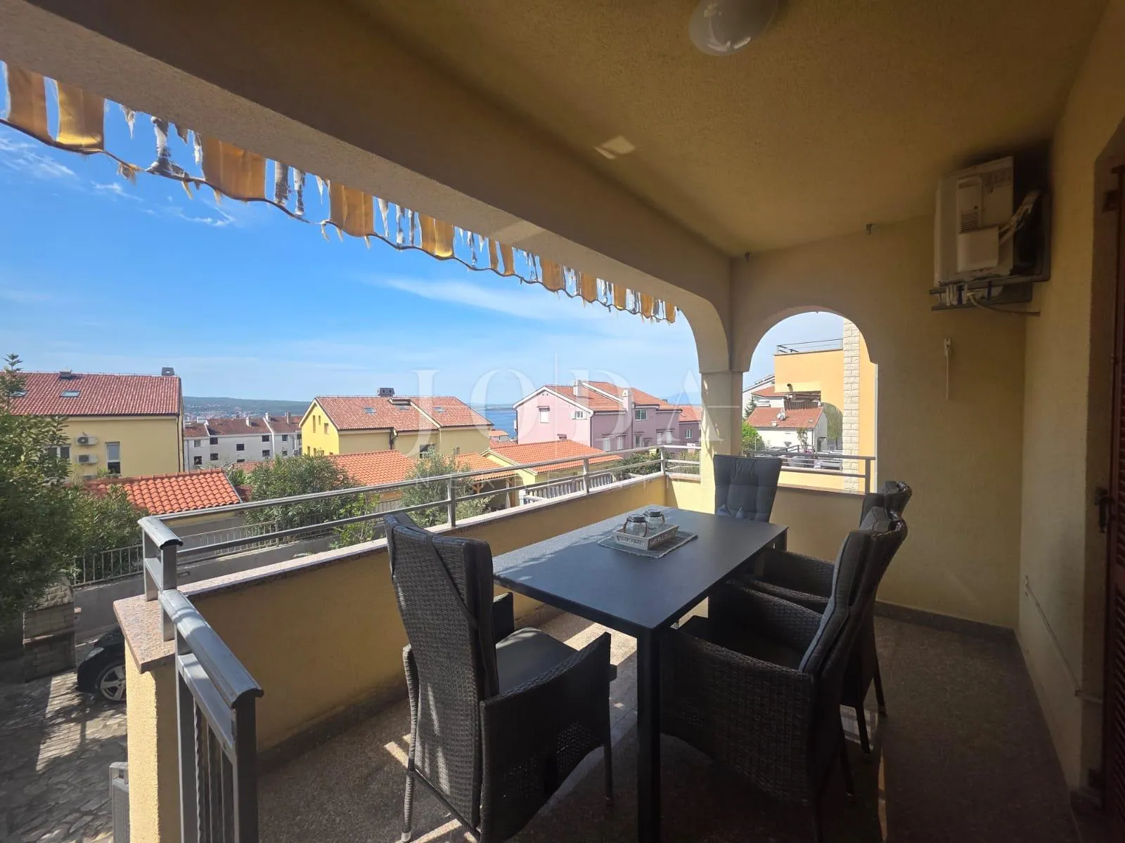 crikvenica-stan na dobroj lokaciji - slika 8