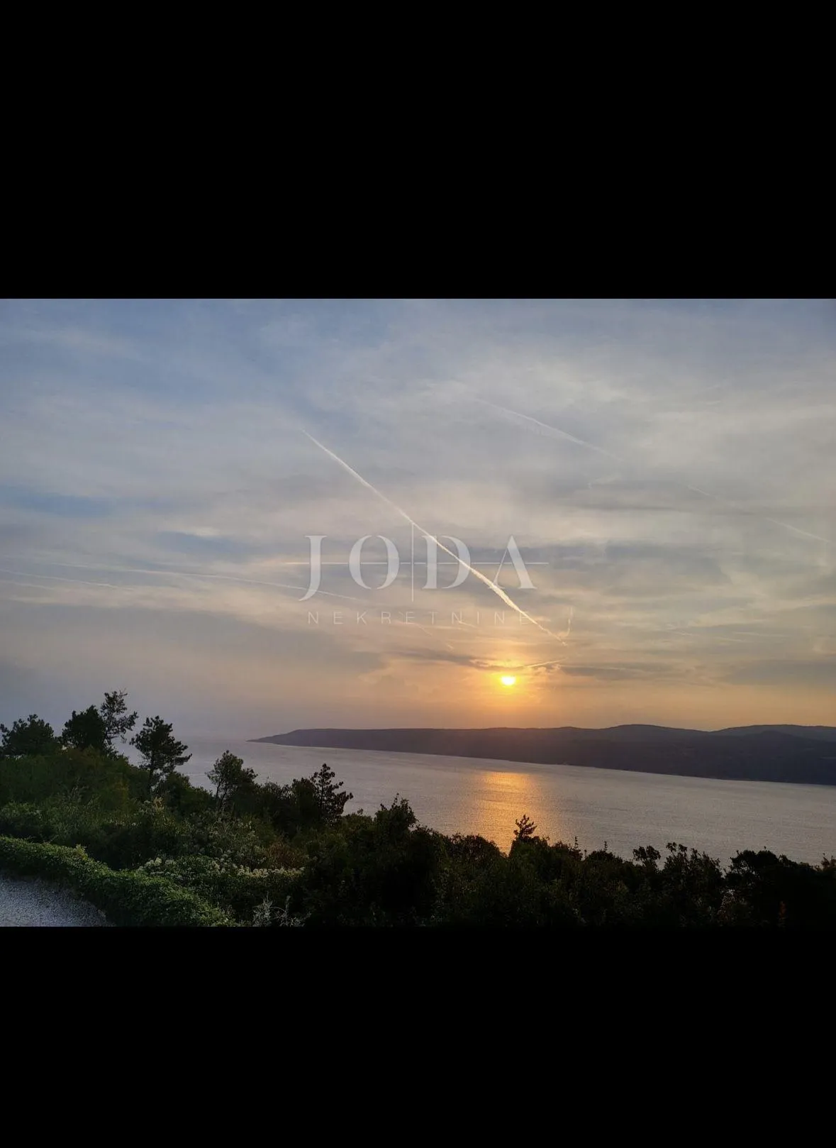 labin, okolica, kuća sa dva stana, bazenom i otvorenim pogledom na more - slika 19
