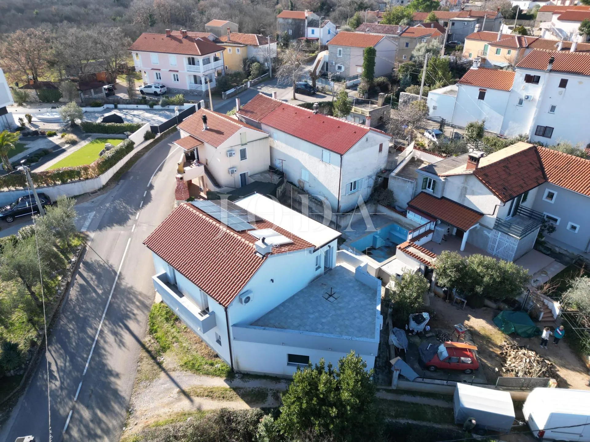 šilo kuća sa 3 apartmana - slika 6