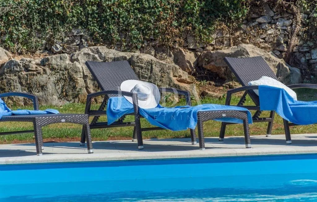 poreč, okolica, kamena villa sa bazenom - slika 8
