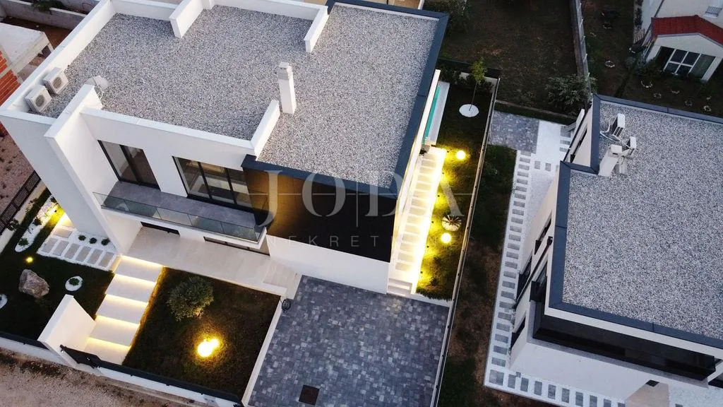 zadar, okolica, moderna vila blizu mora - slika 15