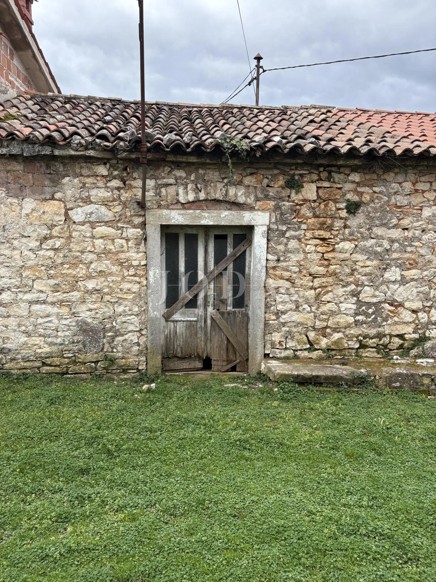 labin, okolica, pomoćni objekt za adaptaciju - slika 2