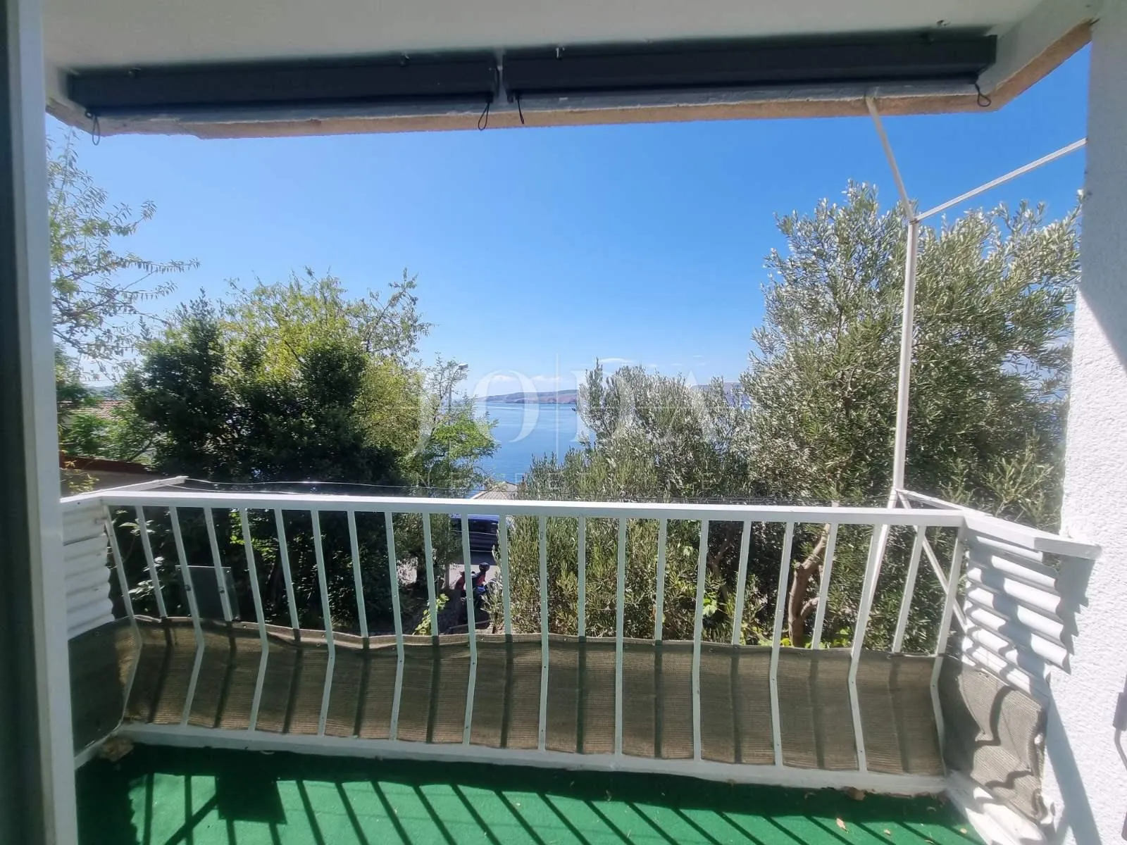 senj, visoko prizemlje, pogled na more - slika 2