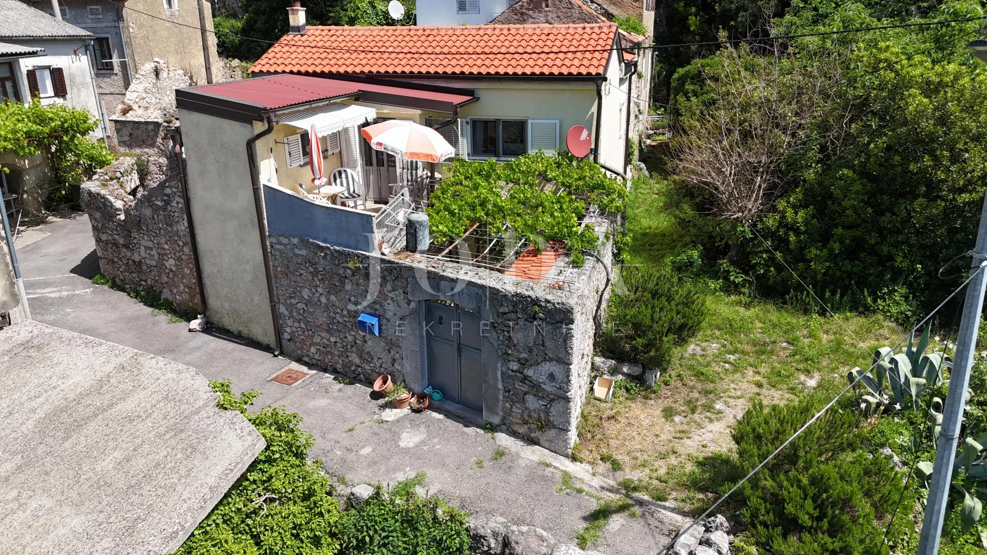 prodaja kuće bribir | balkon, parking, pogled na more - slika 33
