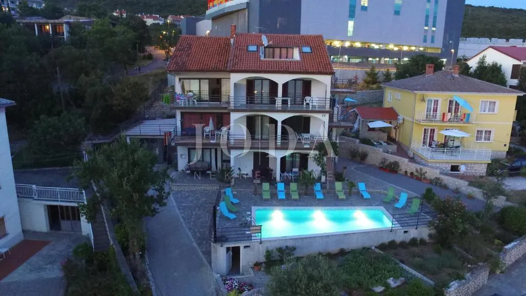 ekskluzivna nekretnina u crikvenici: 602 m², bazen, 7 apartmana, 250 m od mora - slika 7