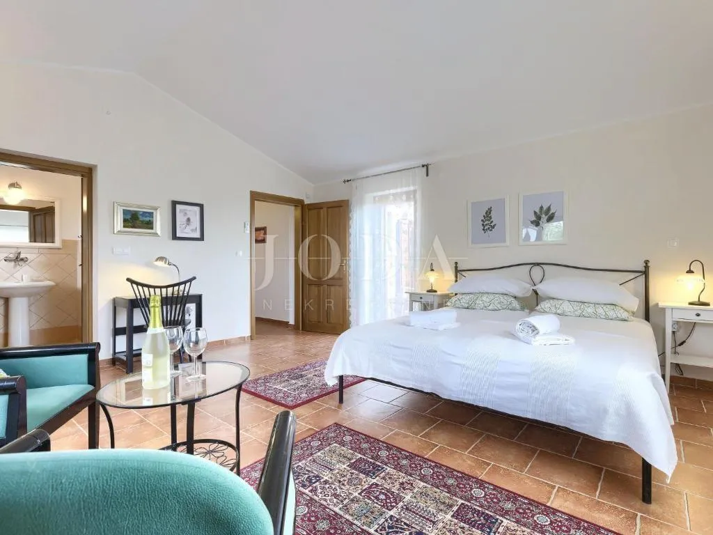 svetvinčenat, okolica, prekrasna villa sa bazenom - slika 28