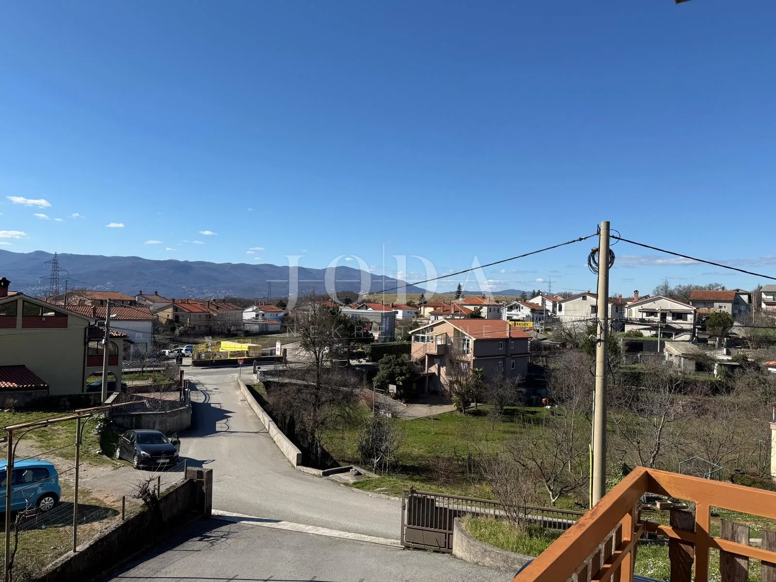 dvojna kuća s poslovnim prostorom i garažom - slika 6