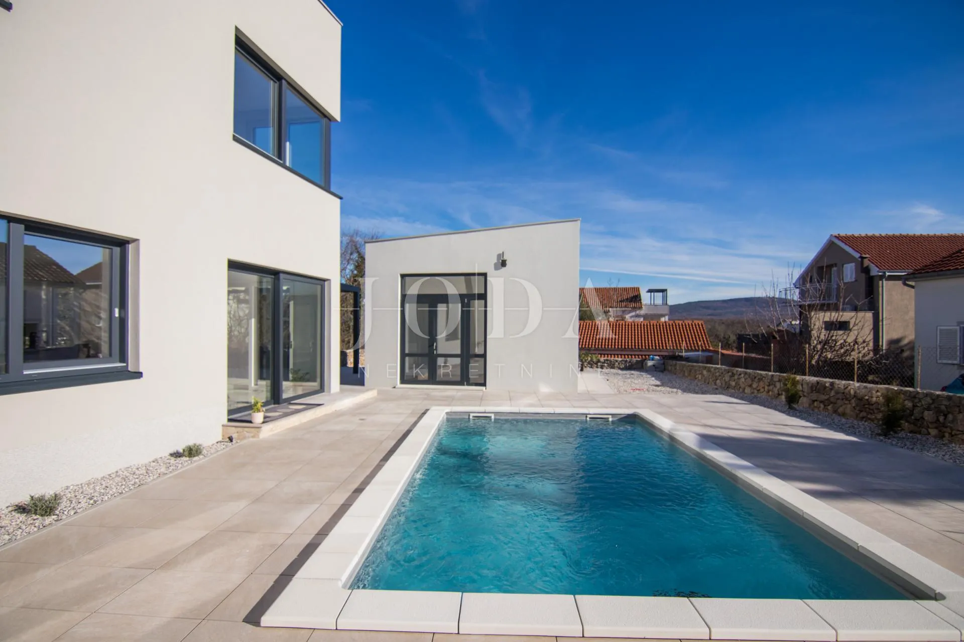 krk, moderna villa sa bazenom - slika 2