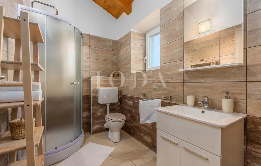 poreč, okolica, kamena villa sa bazenom - slika 21