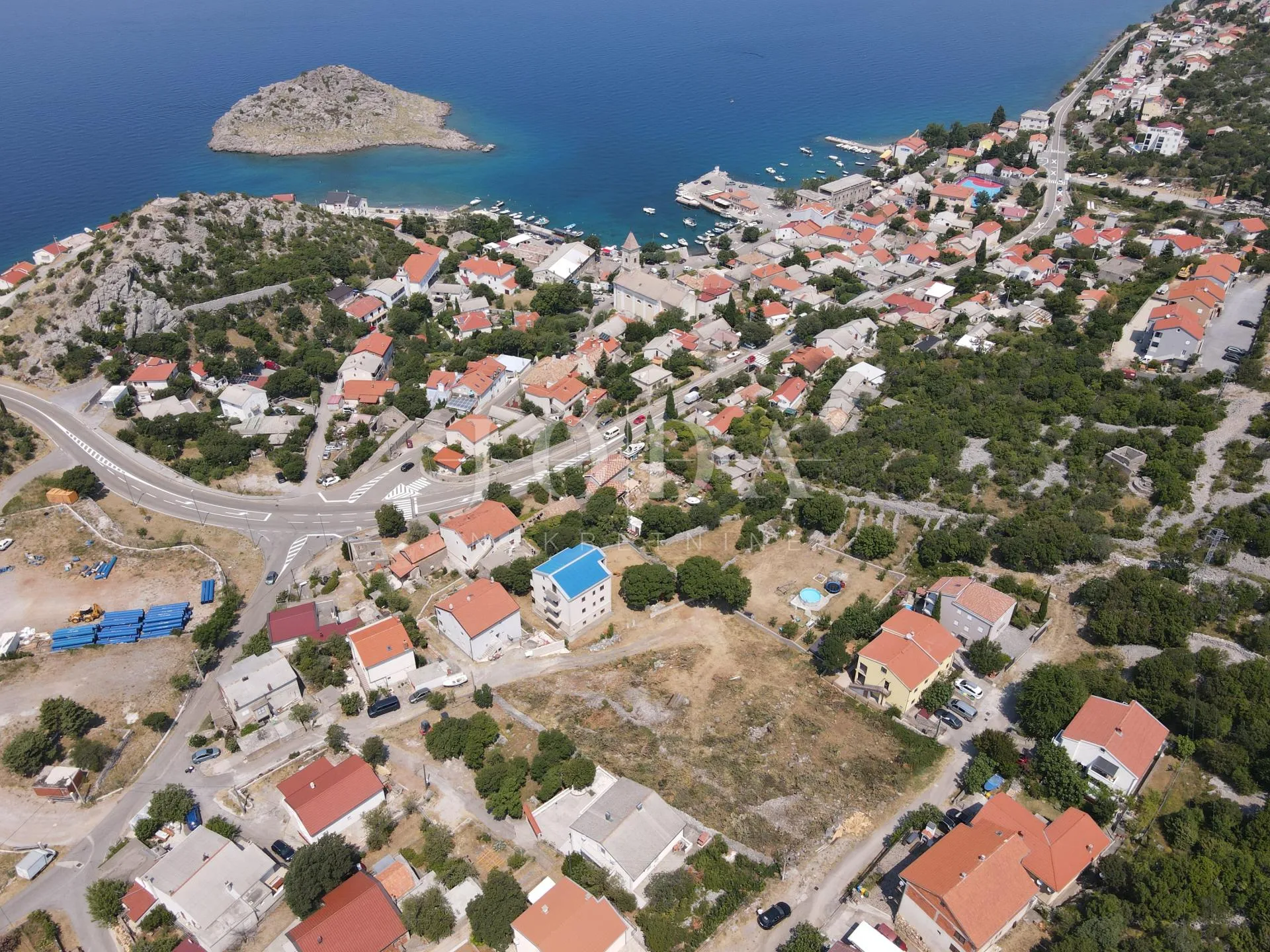 zemljište sa građevinskom dozvolom za 20 stanova - slika 3