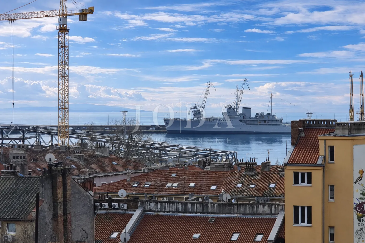 rijeka dizajnerski stan u centru - slika 8