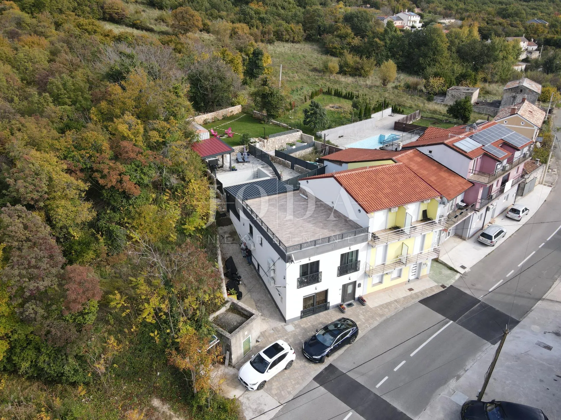 bribir kuća sa bazenom - slika 33