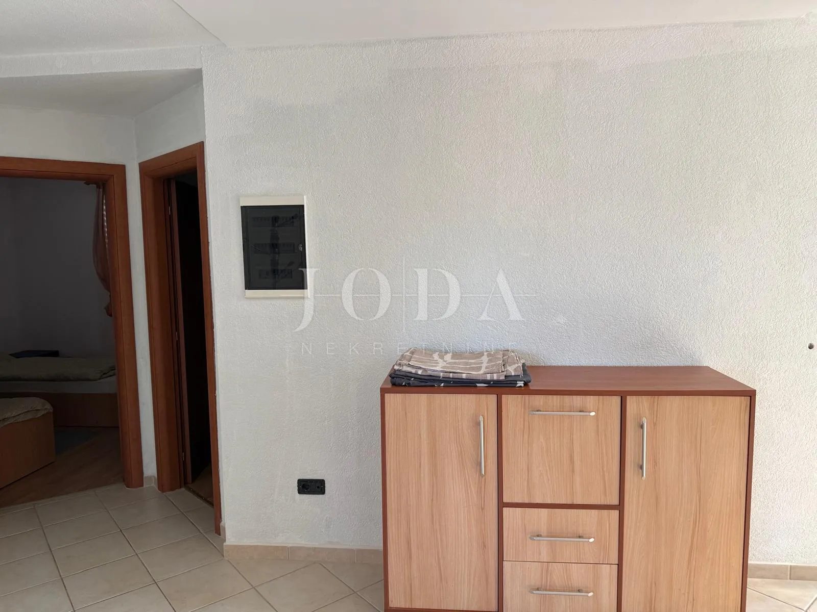 čavle - dvojna kuća s tri stambene jedinice - slika 33
