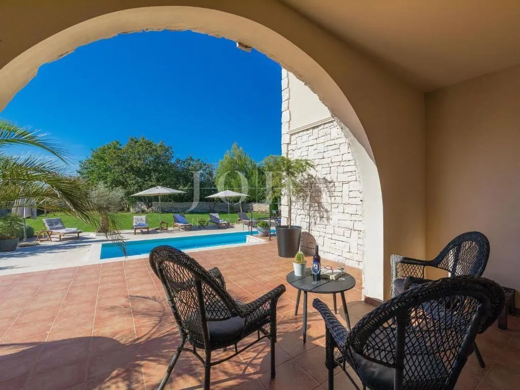svetvinčenat, okolica, prekrasna villa sa bazenom - slika 6