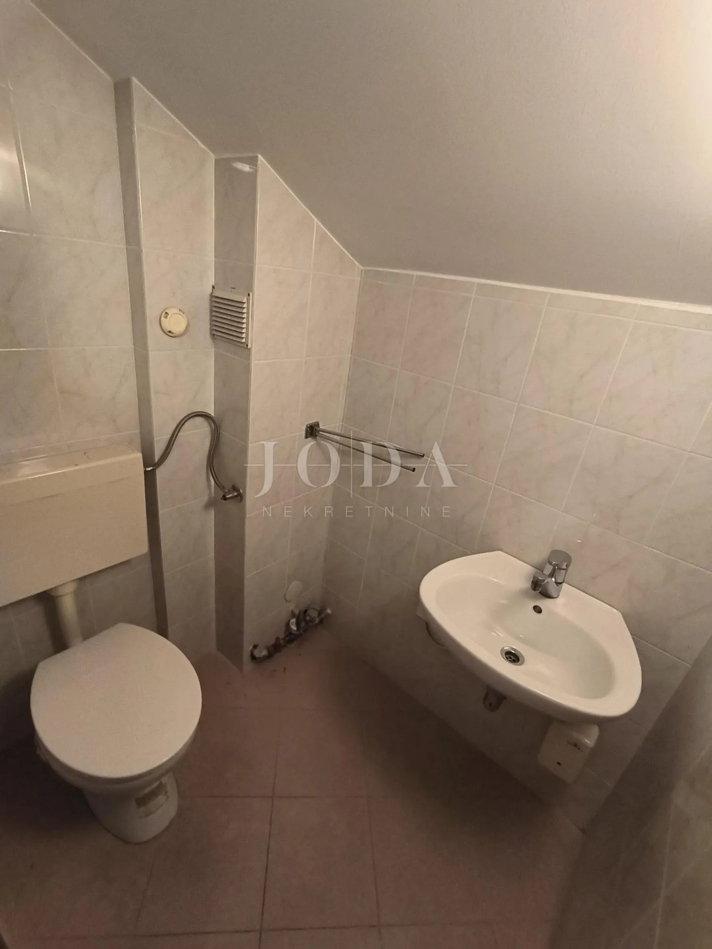 poslovni prostor na odličnoj lokaciji u novom vinodolskom - slika 5