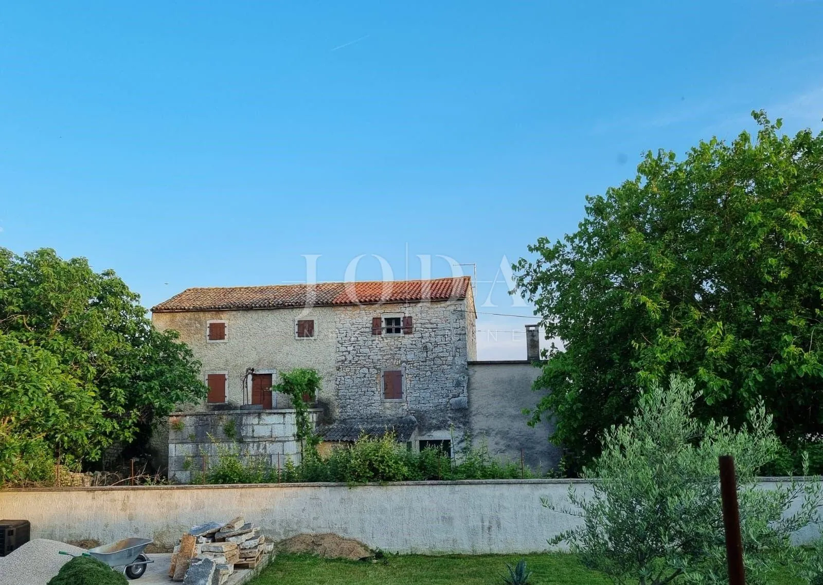 popust!istarska kamena kuća za adaptaciju,višnjan okolica - slika 9
