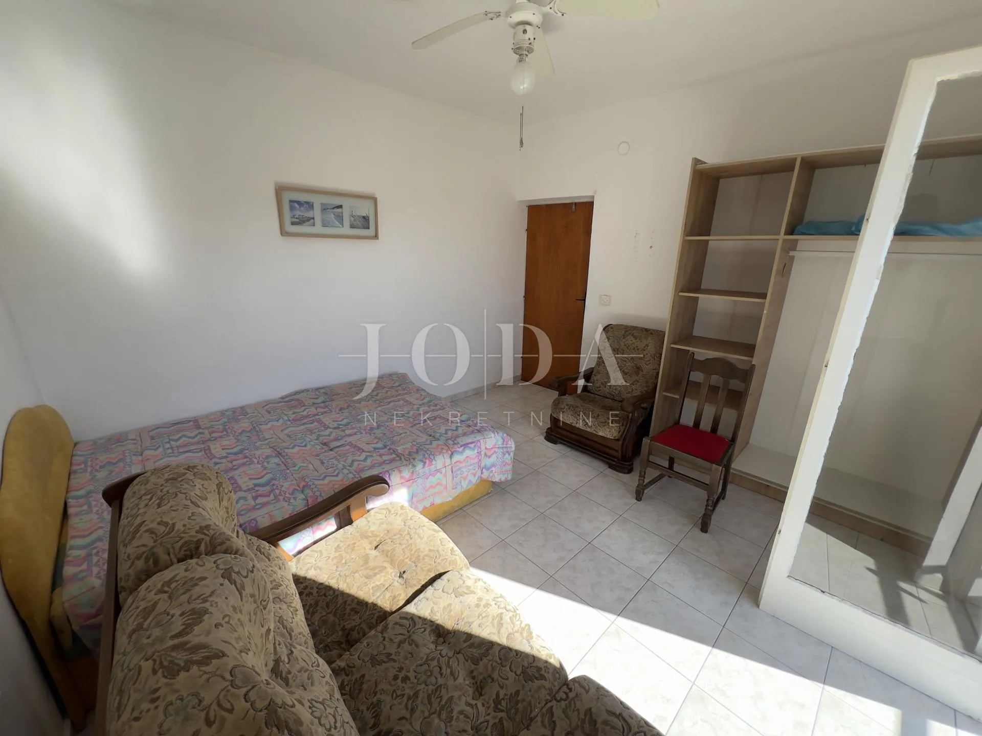 rab – supetarska draga | stan 68,62 m², samo 40 m od mora, veliko dvorište, parking! - slika 3