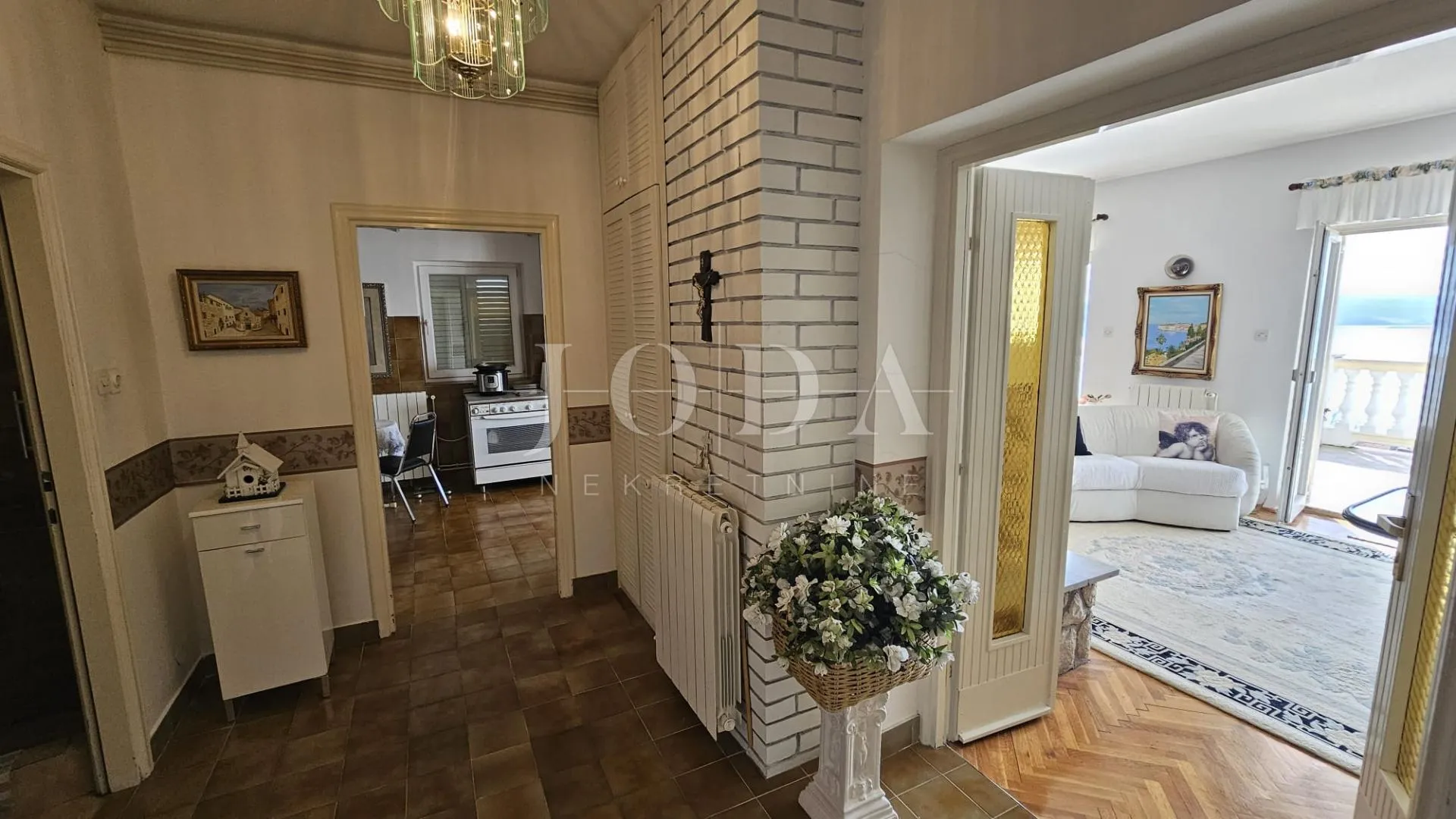 vila sa prekrasnim pogledom - slika 26