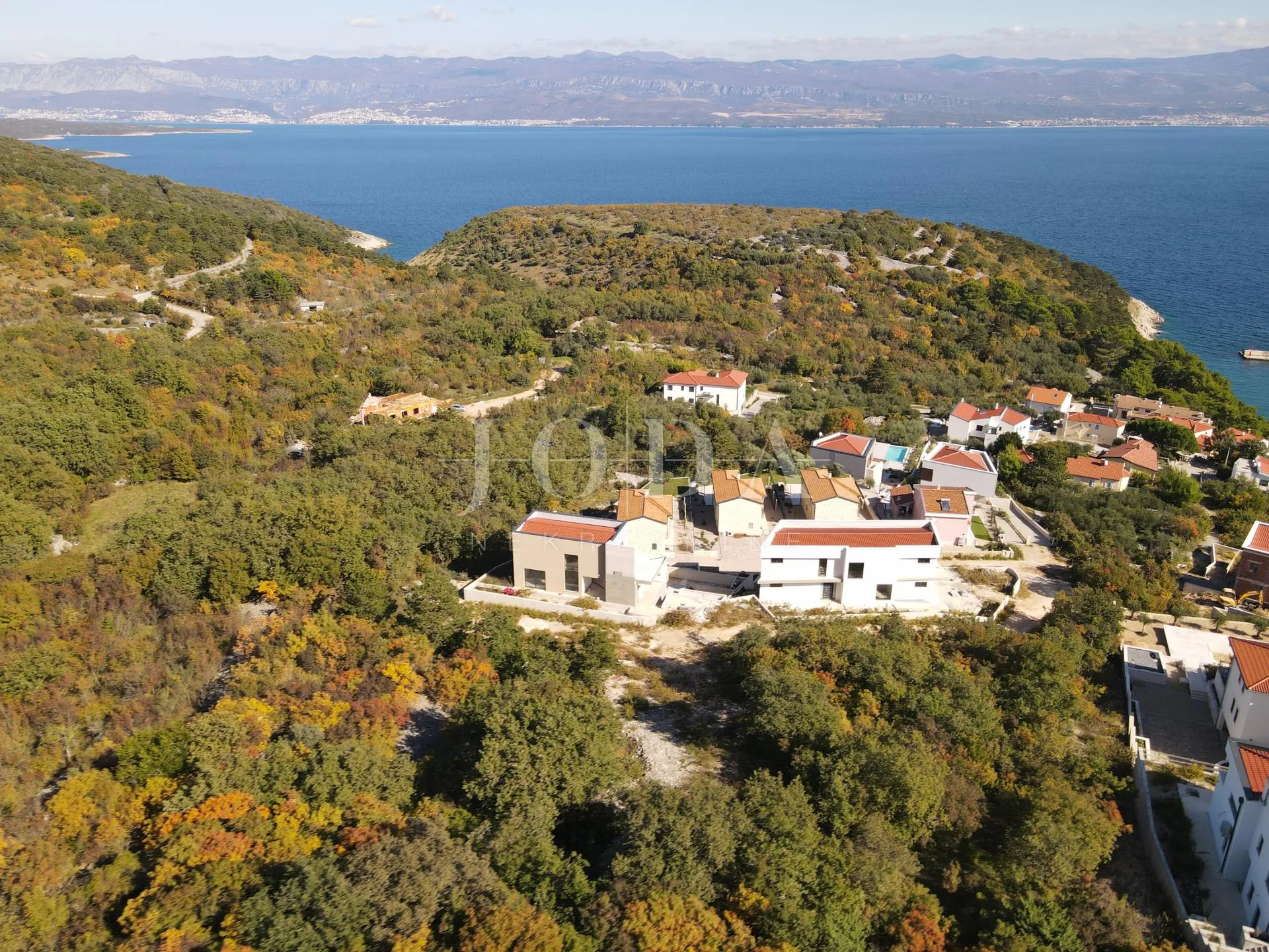 vrbnik, vila sa bazenom - slika 20