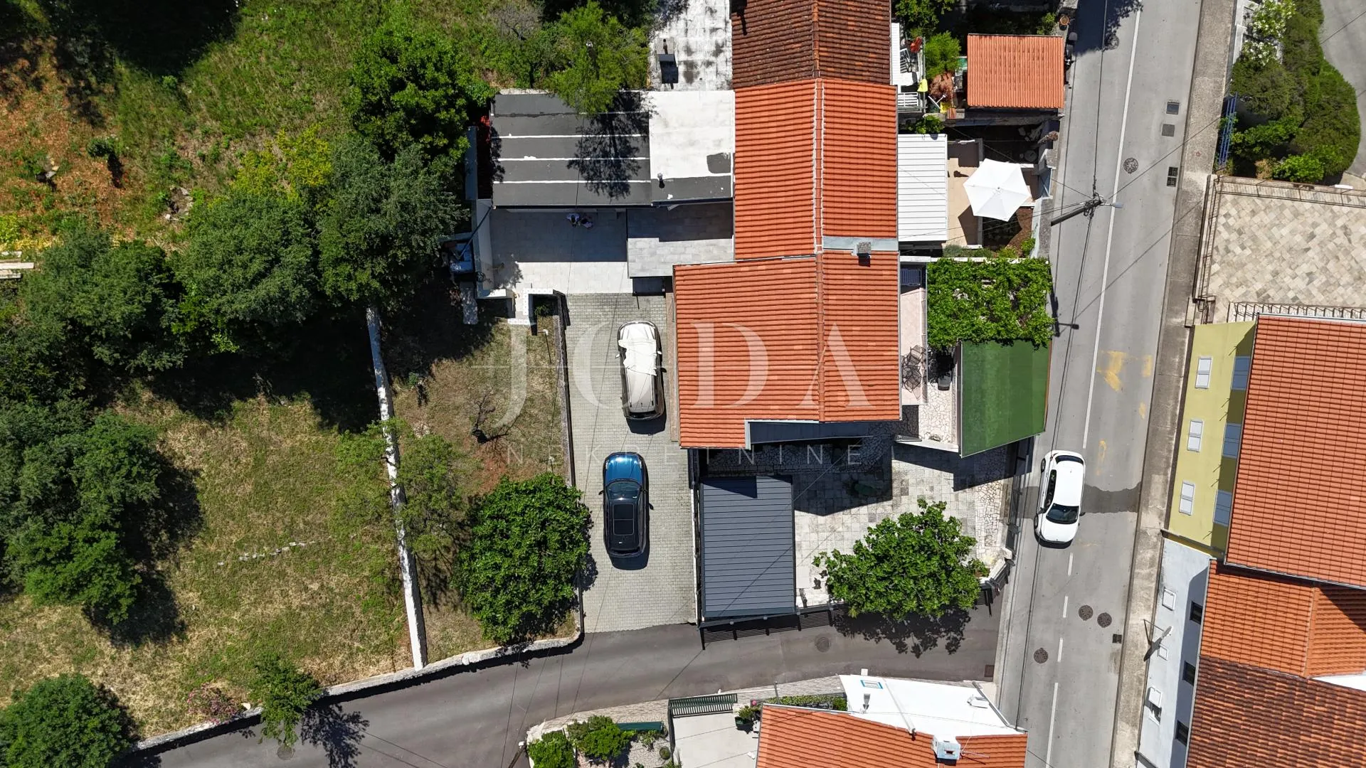 dramalj – uređena primorska kuća s privatnom okućnicom i četiri parkirna mjesta, nadomak mora - slika 7