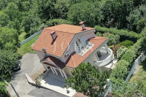 crikvenica - zaleđe, kuća sa tri stana na rubu zelenog pojasa - slika 3
