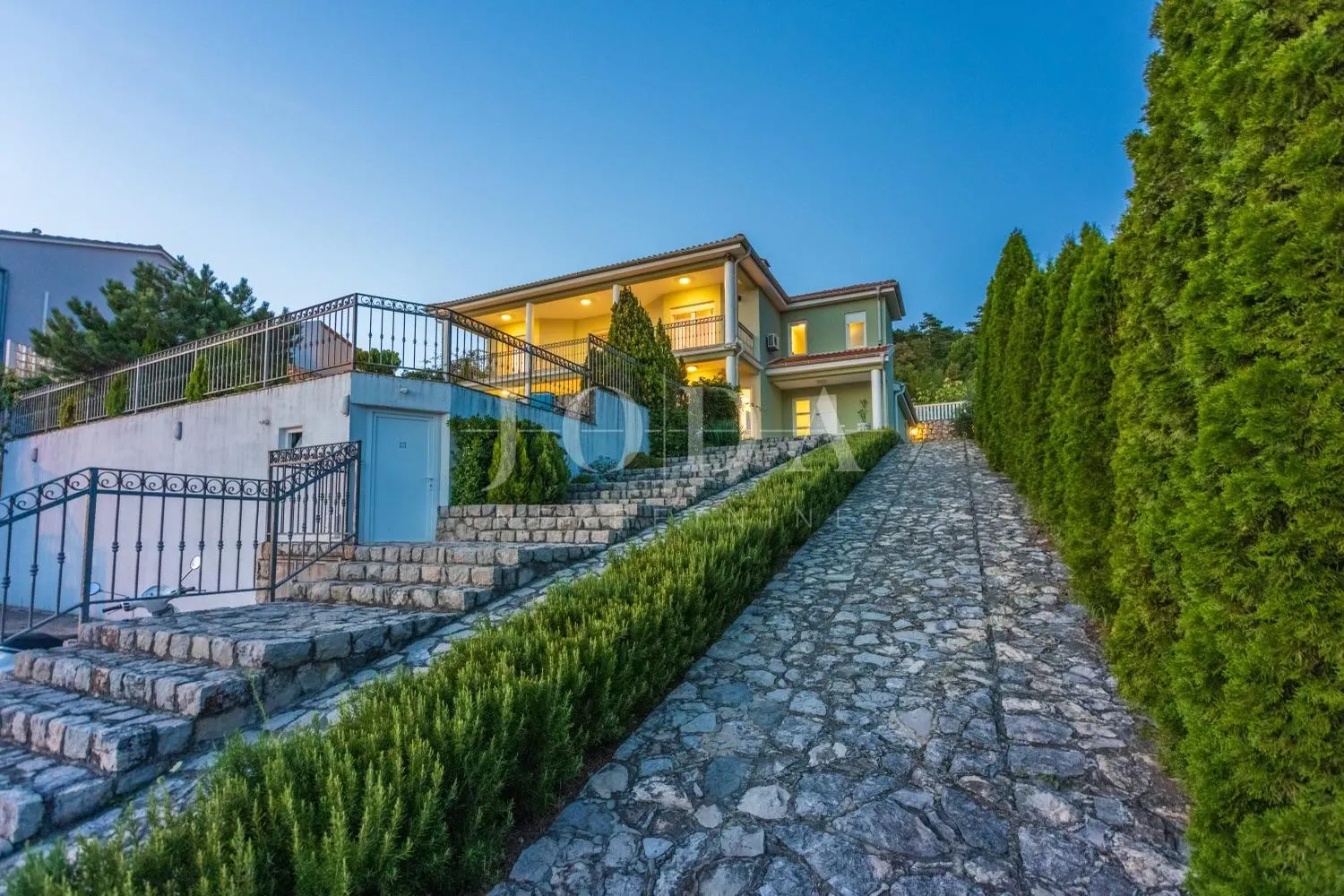 crikvenica villa na prodaju - slika 9
