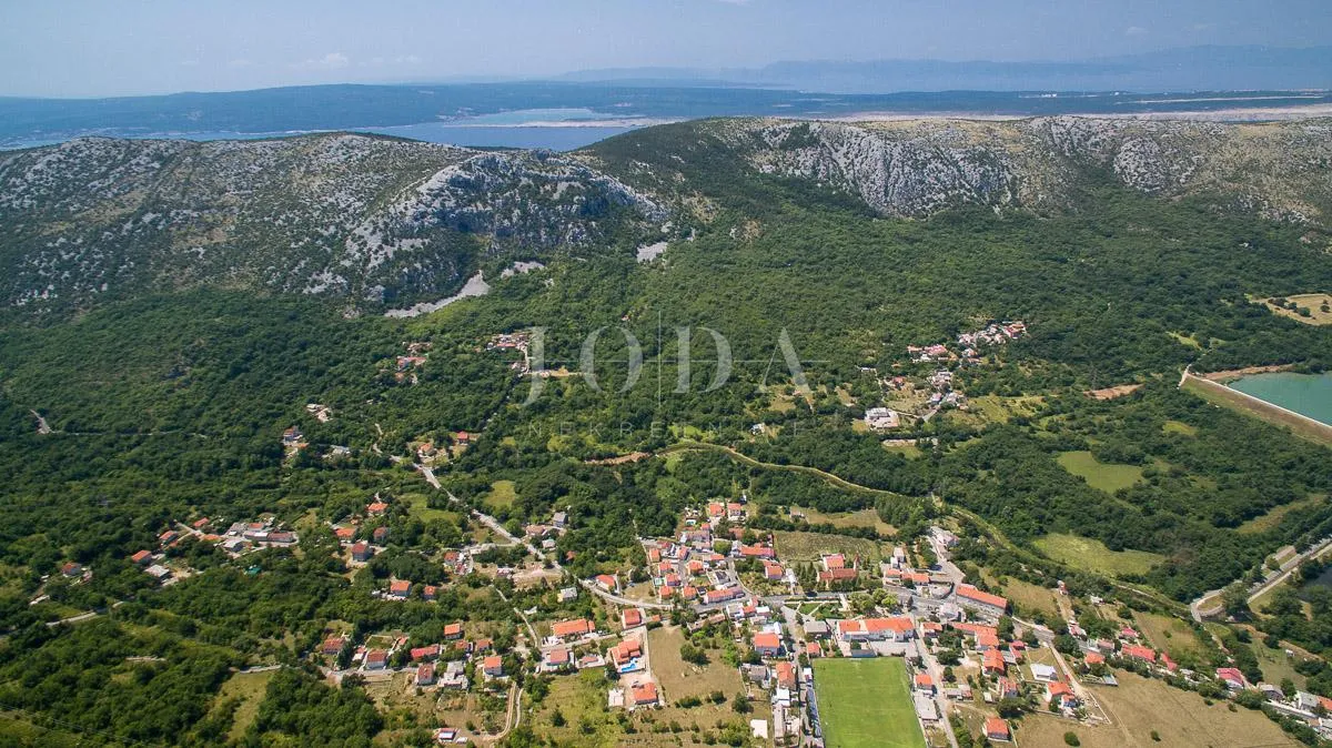 tribalj kuća s bazenom - slika 51