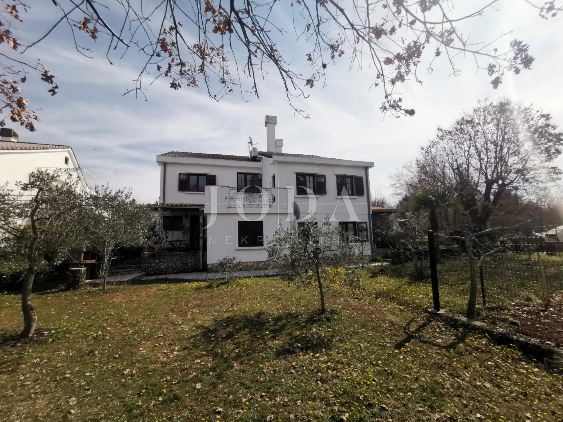 njivice kuća - slika 1